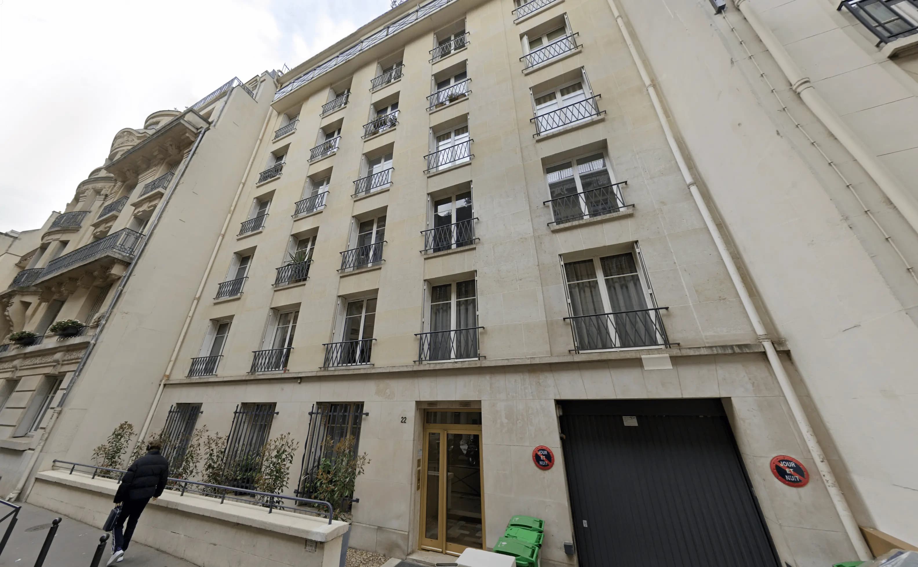 Studette Spontini Paris 16e — vue 3