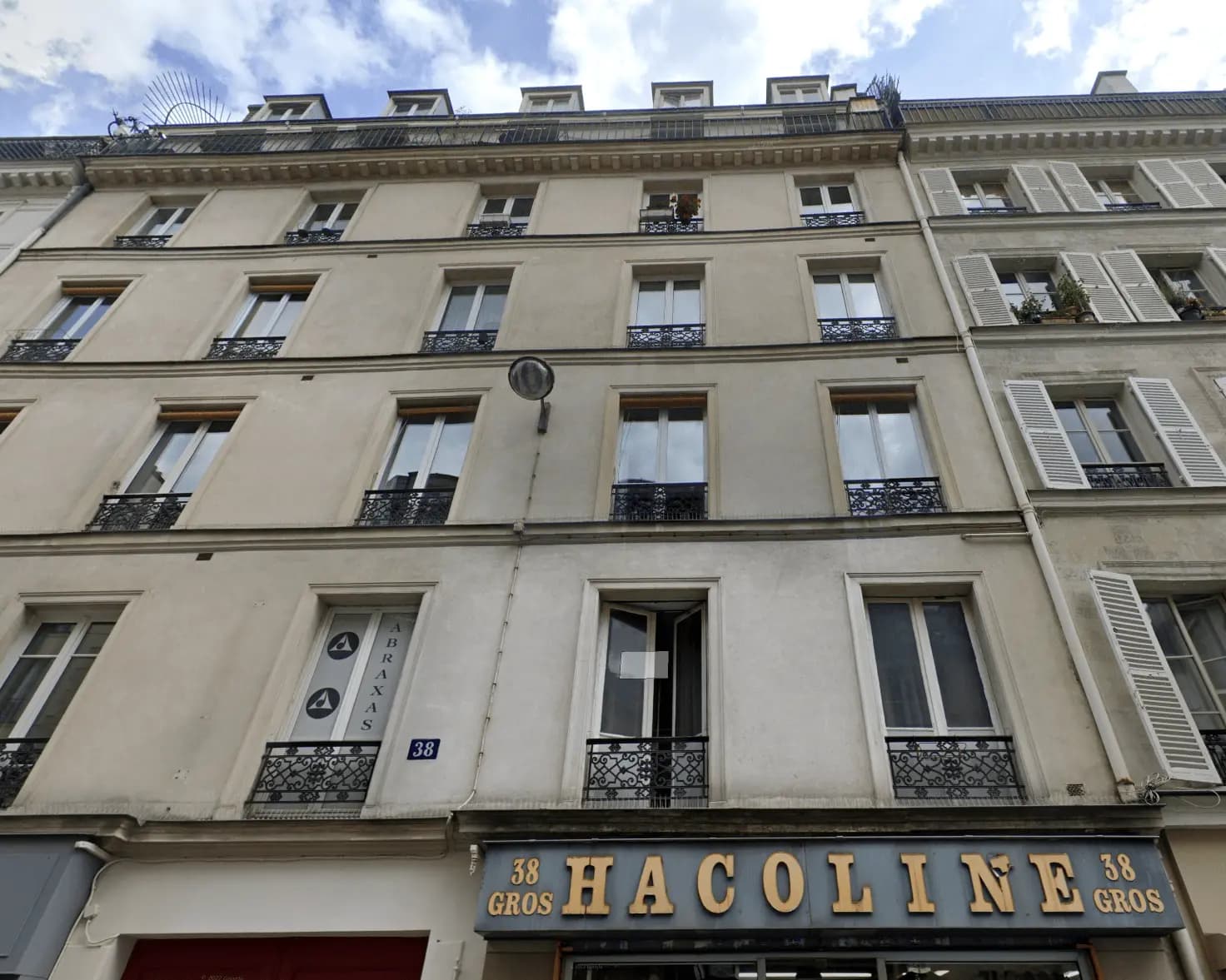 Studette Temple Marais Paris