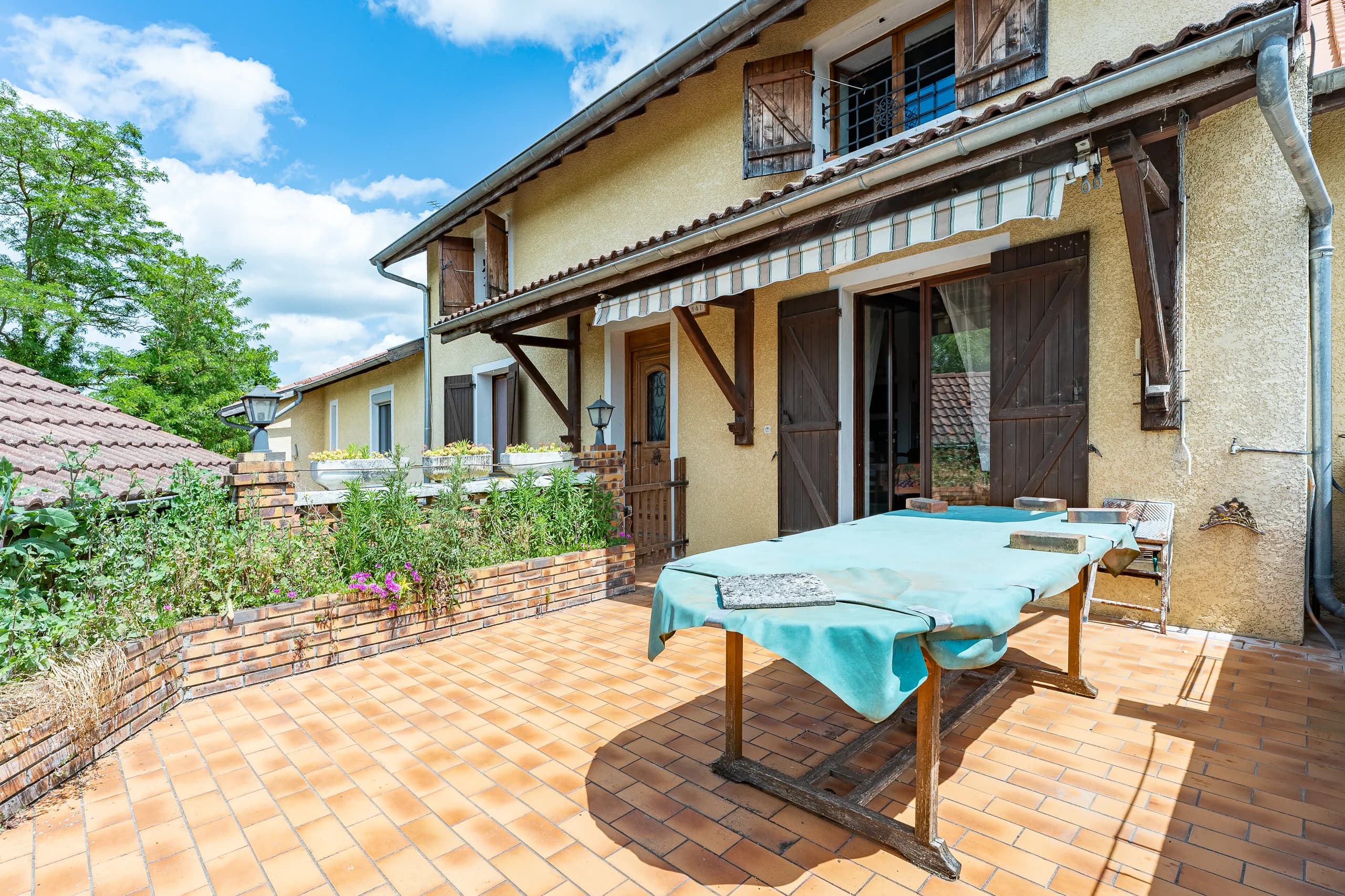 Immeuble Croix Blanche Villars-les-Dombes — vue 4