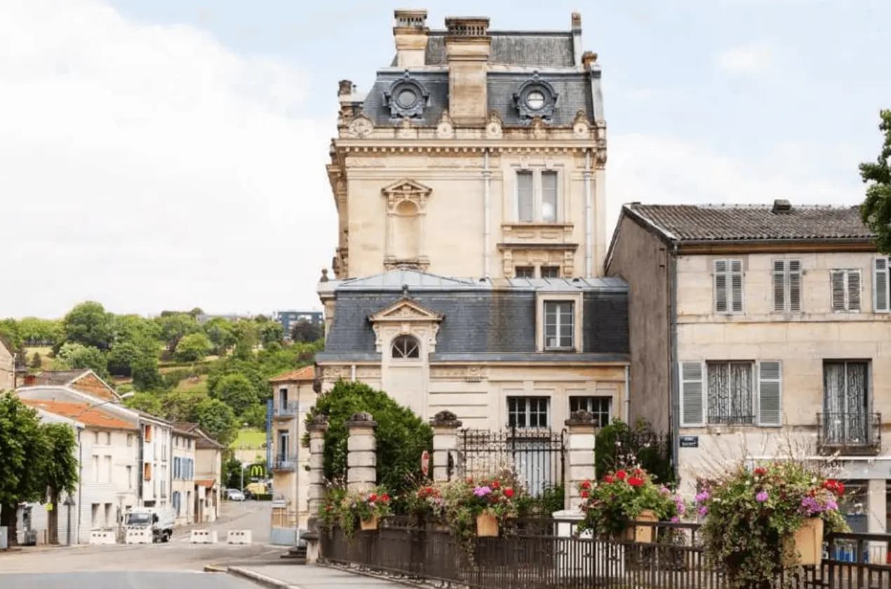 Informations accessibles après inscription. — vue 4
