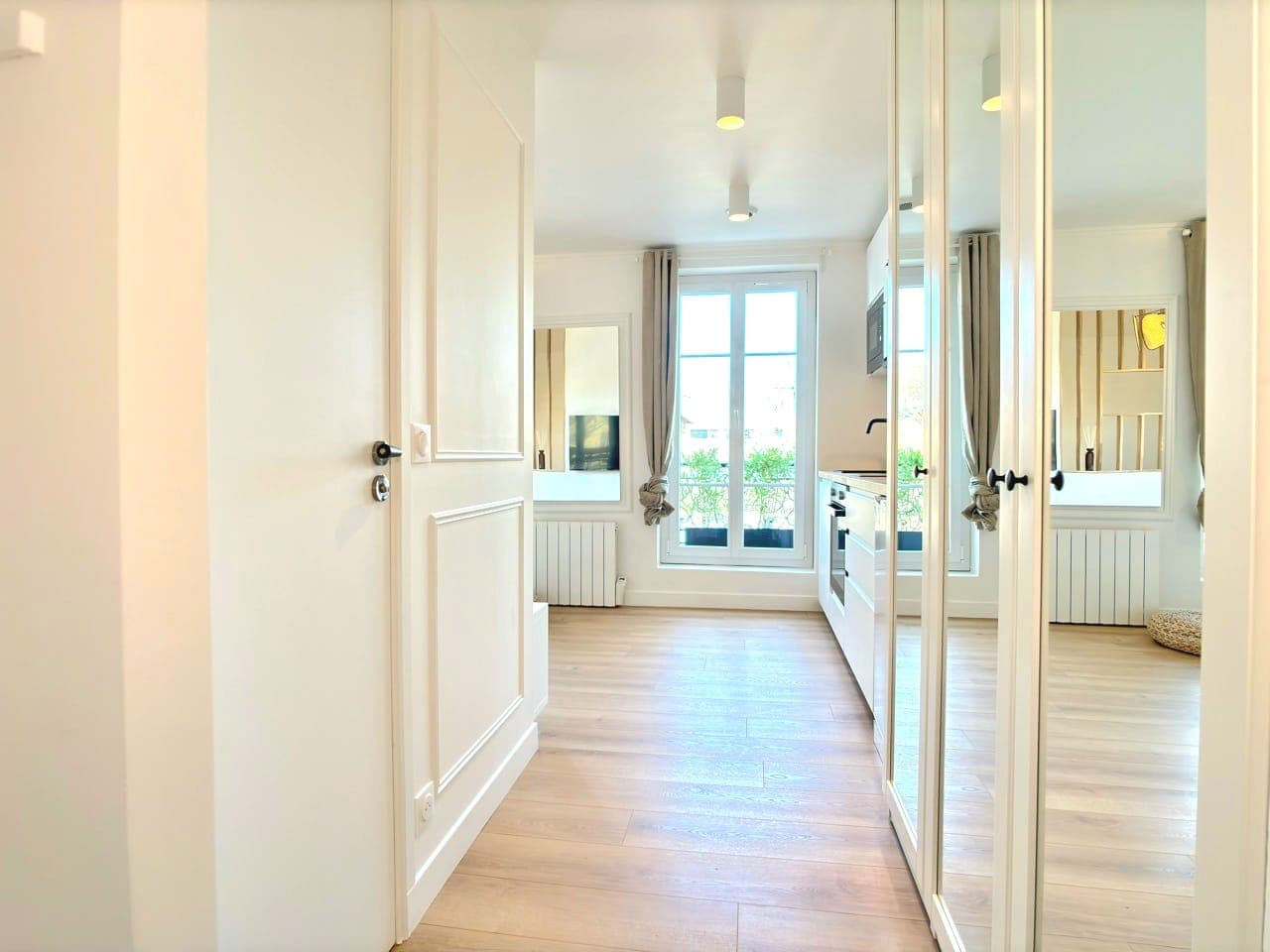 Supernova III - 3 appartements Paris — vue 4