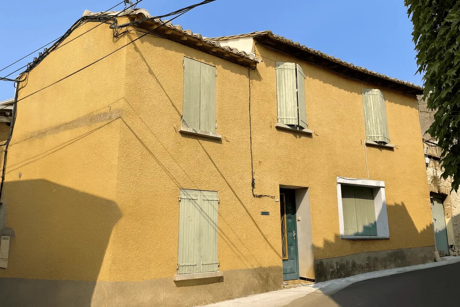 Immeuble Pellegrine Aigues-Vives