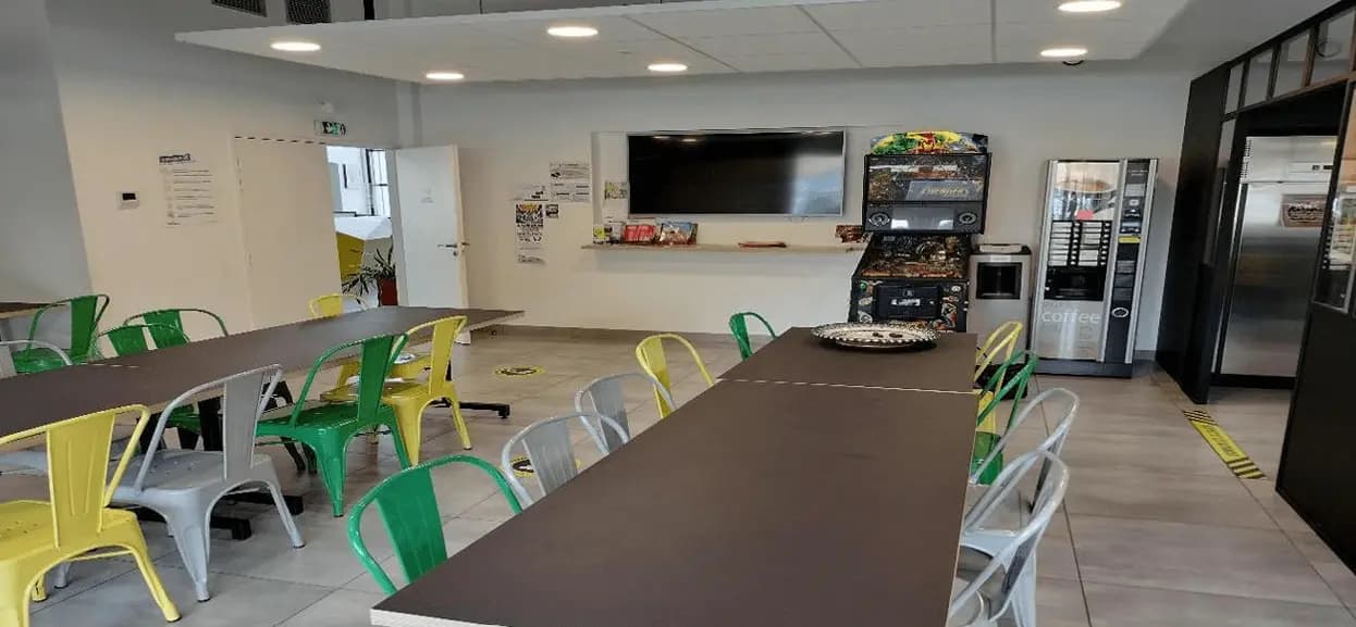 Informations accessibles après inscription. — vue 4