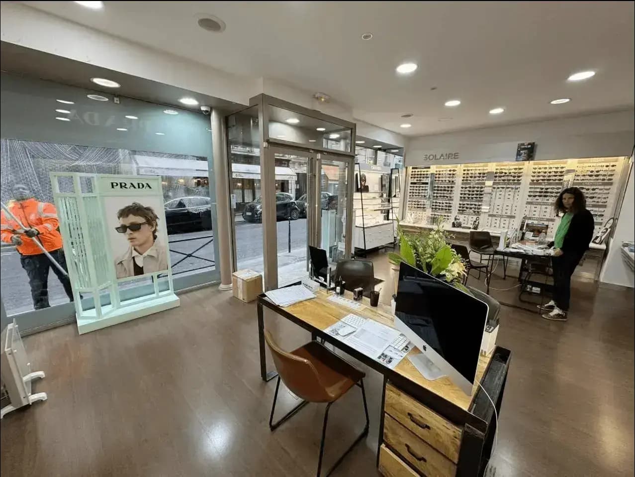 Locaux commerciaux Avenue Victor Hugo Paris 16 — vue 4