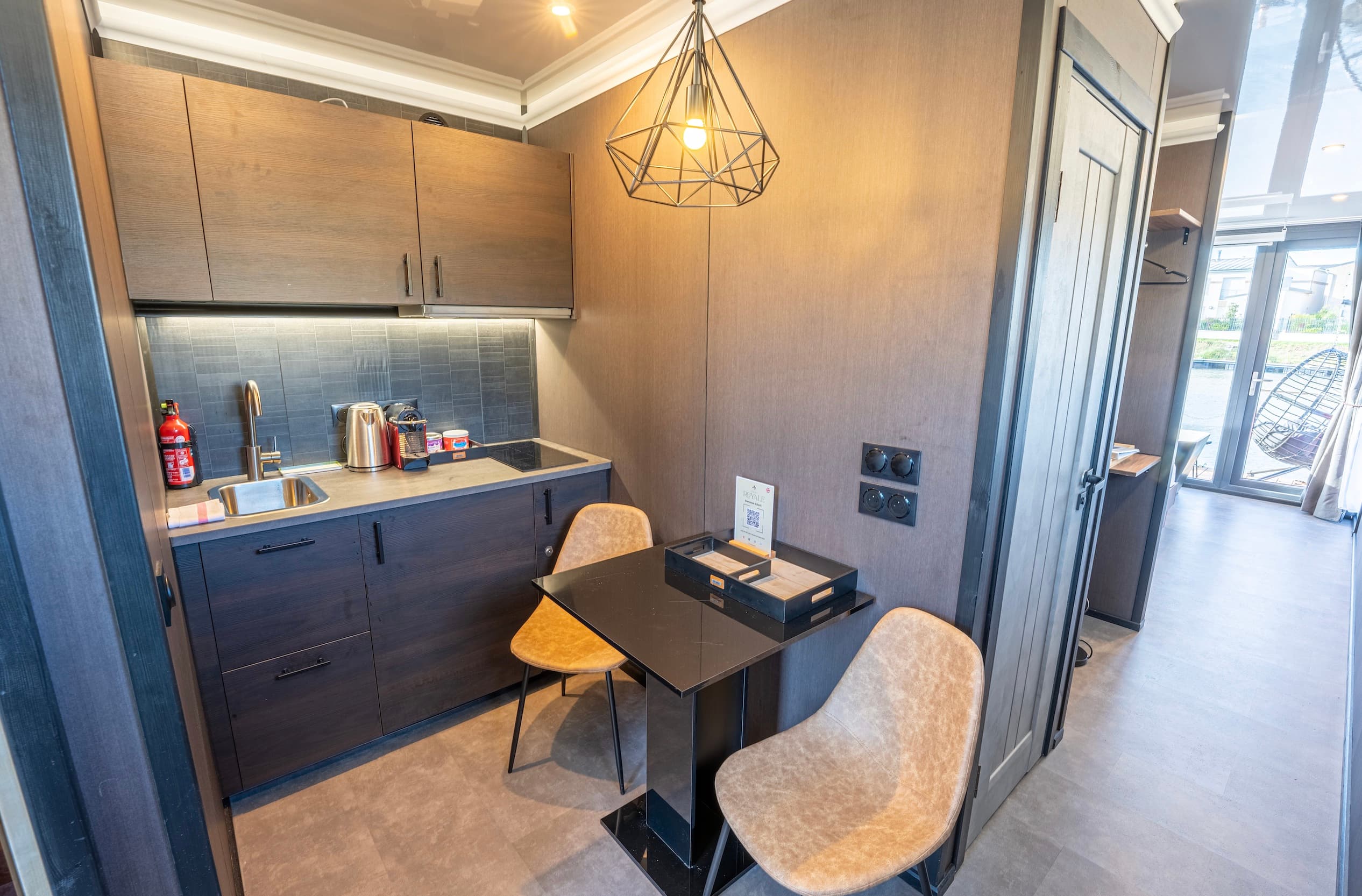 Houseboat Port Ilon — vue 5
