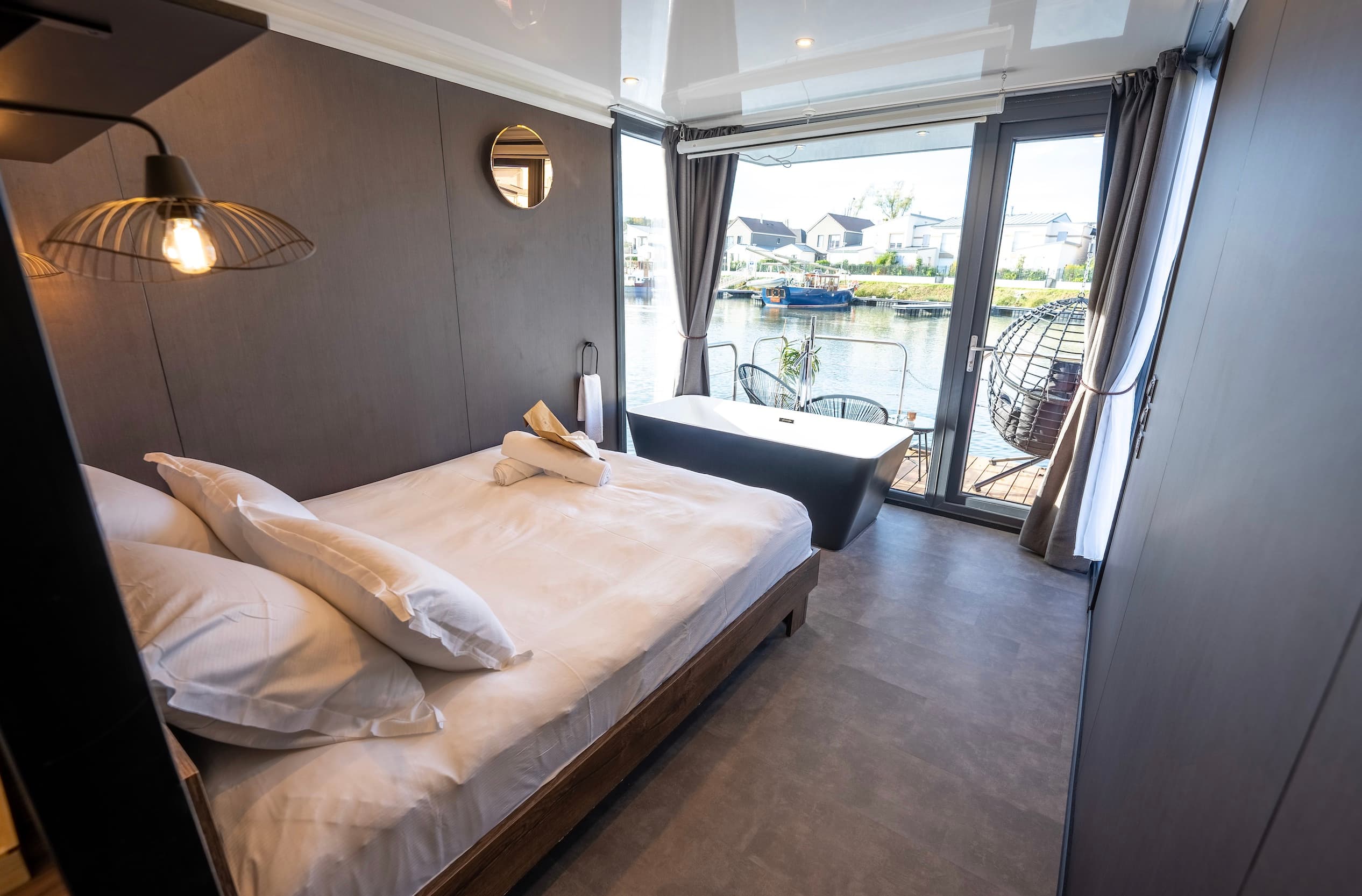 Houseboat Port Ilon — vue 4