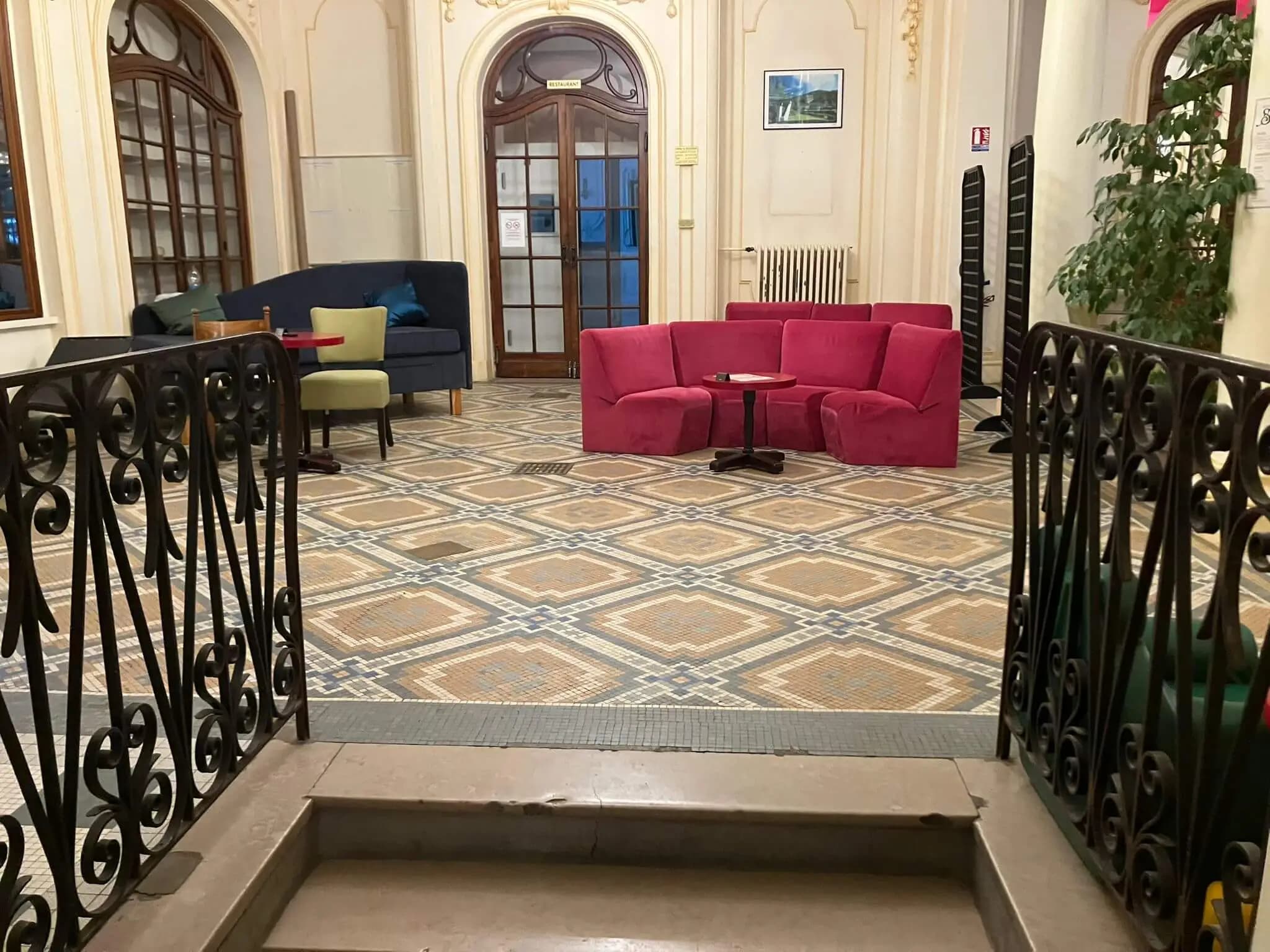 Grand Hôtel Médicis La Bourboule — vue 5