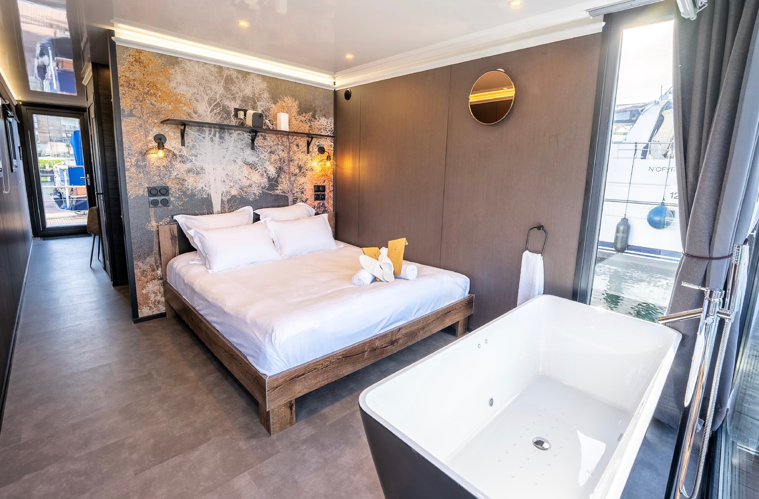 Houseboat Port Ilon — vue 3
