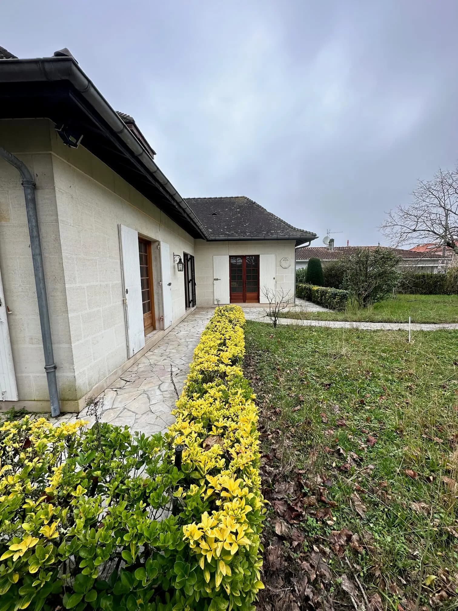 Division Villenave Anatole France — vue 2