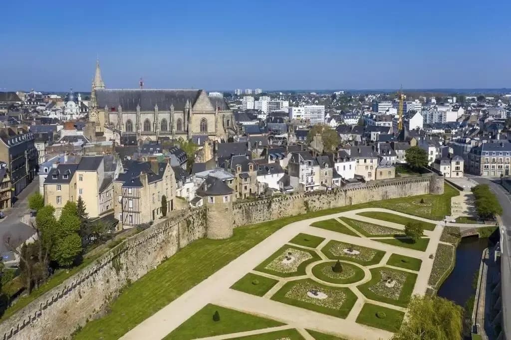 39 studios étudiants à Vannes